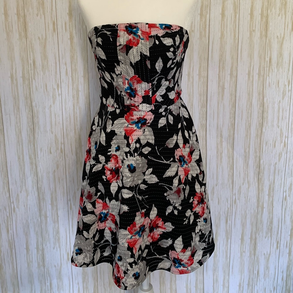 Express black white pink floral strapless dress